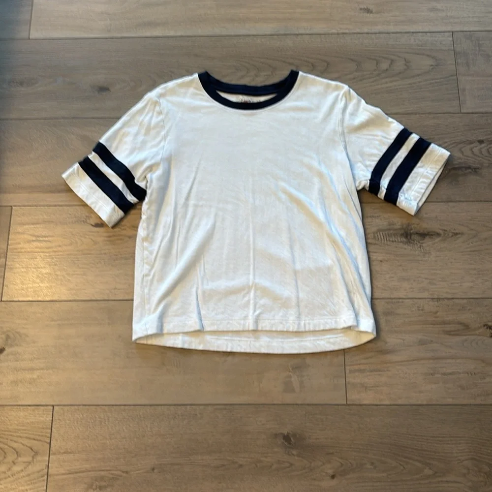 Faherty Cloud Varsity Tee - Picture 2 of 3